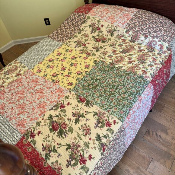 Lk NEW Pottery Barn reversible quilt bedding & Euro shams full/queen yellow - Picture 5 of 7